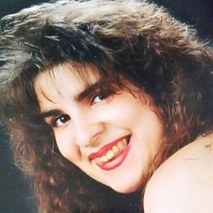 Meet your Posher, Fatima